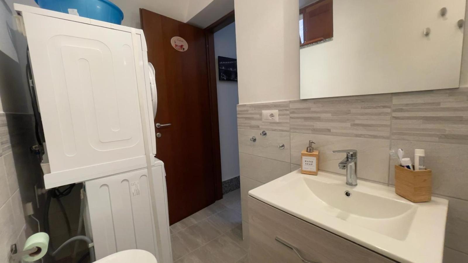 Itiseasy Cuglieri 1 E 2 Private Apartments Bagian luar foto
