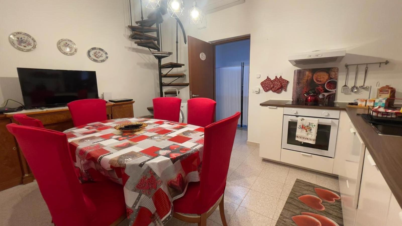 Itiseasy Cuglieri 1 E 2 Private Apartments Bagian luar foto